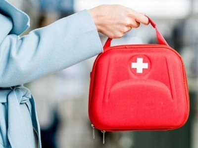 Sortie scolaire en toute sécurité : la trousse de secours indispensable